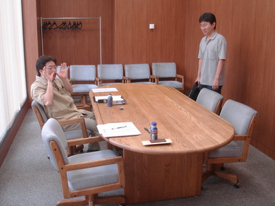 場所を変えて仕事をするアイタススタッフ